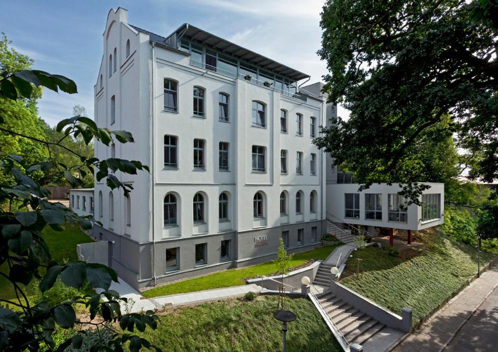 Hotel Zwischen Den Seen Waren (Mueritz) Exterior foto